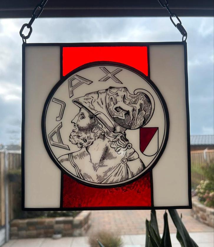 Handgeschilderde ajax glas in lood raamhanger, Verzamelen, Sportartikelen en Voetbal, Zo goed als nieuw, Overige typen, Ajax, Ophalen of Verzenden