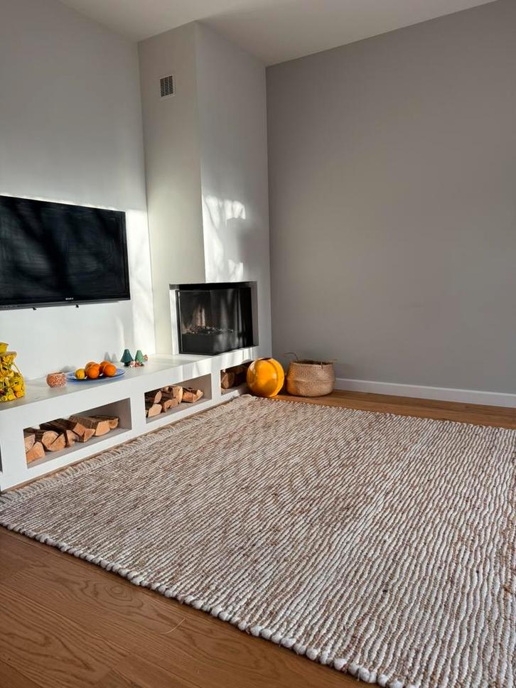 Prachtig handgeknoopt vloerkleed van Linie Design, Huis en Inrichting, Stoffering | Tapijten en Kleden, Zo goed als nieuw, 200 cm of meer