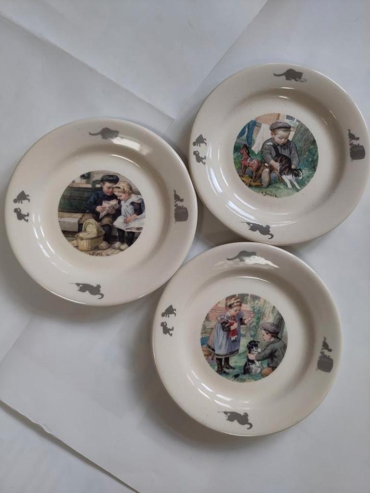 Drie Ot en Sien ontbijtbordjes - puntgaaf!, Huis en Inrichting, Keuken | Servies, Zo goed als nieuw, Bord(en), Overige stijlen