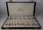 12 Gehamerd Zilveren Theelepels in Etui, Antiek en Kunst, Ophalen of Verzenden