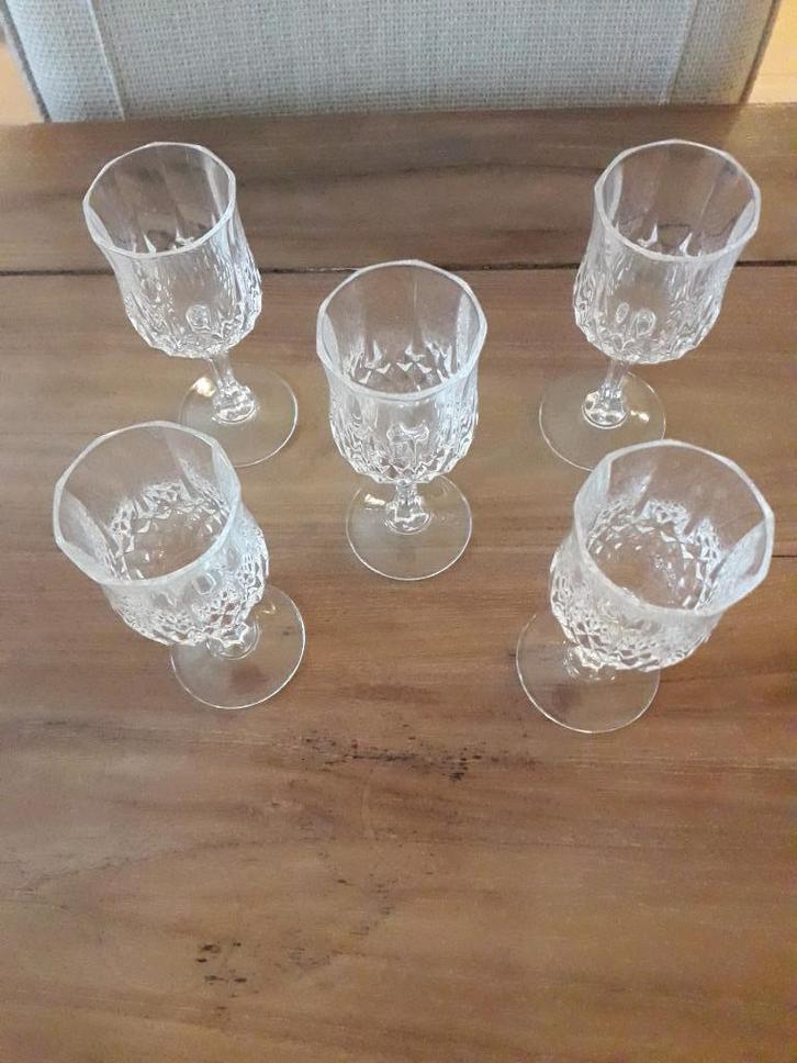 Te koop: Vijf mooie liqueurglaasjes., Huis en Inrichting, Keuken | Servies, Zo goed als nieuw, Glas of Glazen, Overige stijlen