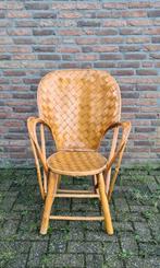 Vintage geweven kastanje en rotan fauteuil, 1960-1970, Huis en Inrichting, Barkrukken, Gebruikt, Ophalen