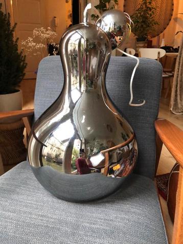 Moderne zilverkleurige hanglamp beschikbaar voor biedingen