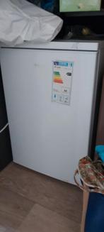 Vaste prijs €100,-- vriezer equuisit, Ophalen, Minder dan 60 cm, 160 cm of meer