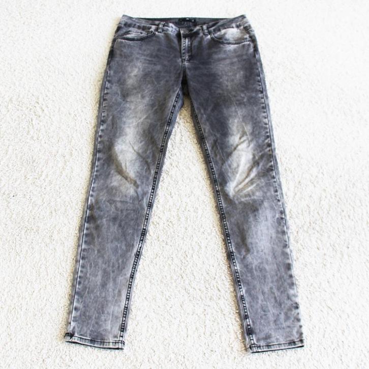 Mooie ST. Supertrash Broek (W32/M) - 85 € 55,-, Kleding | Dames, Broeken en Pantalons, Zo goed als nieuw, Maat 38/40 (M), Grijs