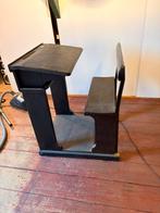 Antieke school lessenaar met inktpotje., Antiek en Kunst, Ophalen of Verzenden