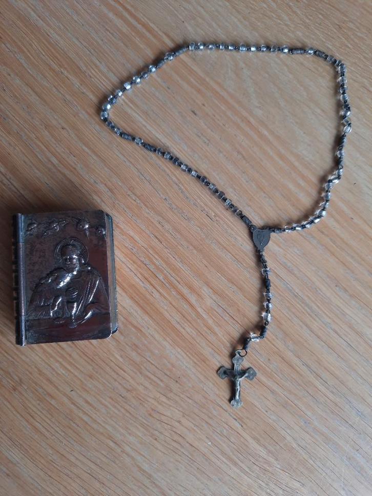 oud rozenkrans doosje met oude rozenkrans, Antiek en Kunst, Curiosa en Brocante, Ophalen of Verzenden