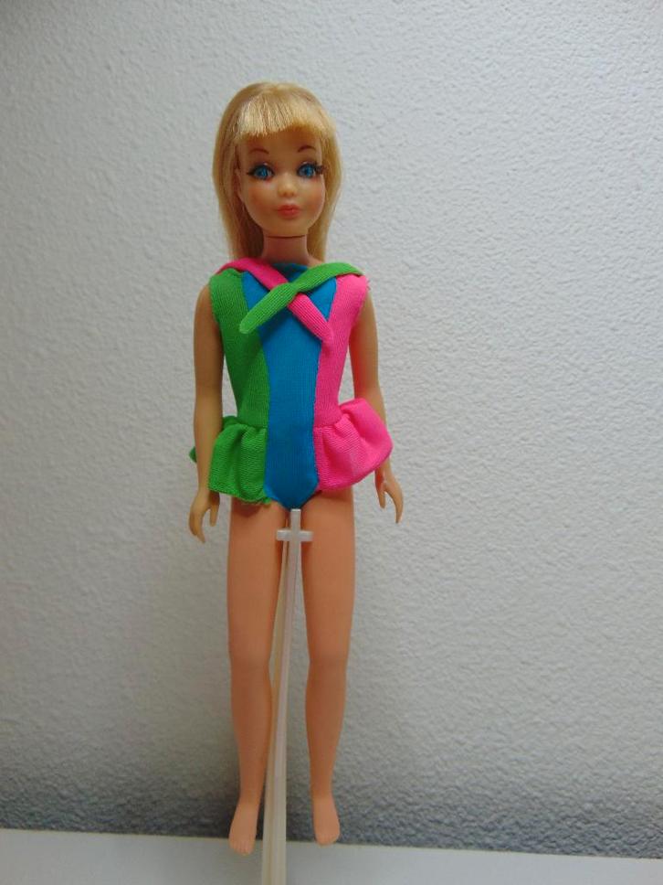1e versie 1968 Twist'n turn Barbie Skipper Japan, Verzamelen, Poppen, Gebruikt, Pop, Ophalen of Verzenden