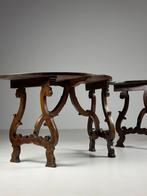 Set van 2 Italiaanse Demi Lune tafels