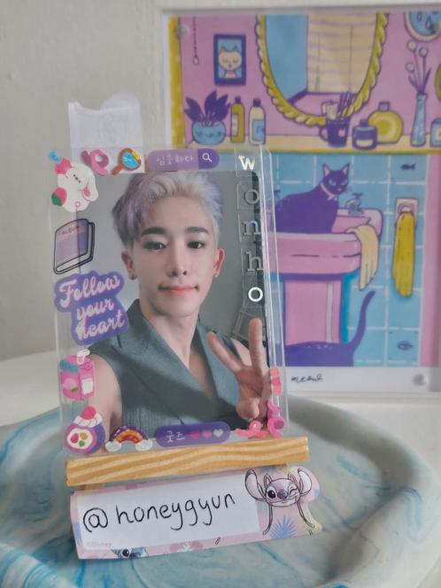 kpop photocard + toploader monsta x wonho, Verzamelen, Muziek, Artiesten en Beroemdheden, Ophalen of Verzenden
