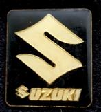 Suzuki pin- zwart epoxy, Verzamelen, Speldjes, Pins en Buttons, Ophalen of Verzenden, Nieuw, Transport, Speldje of Pin