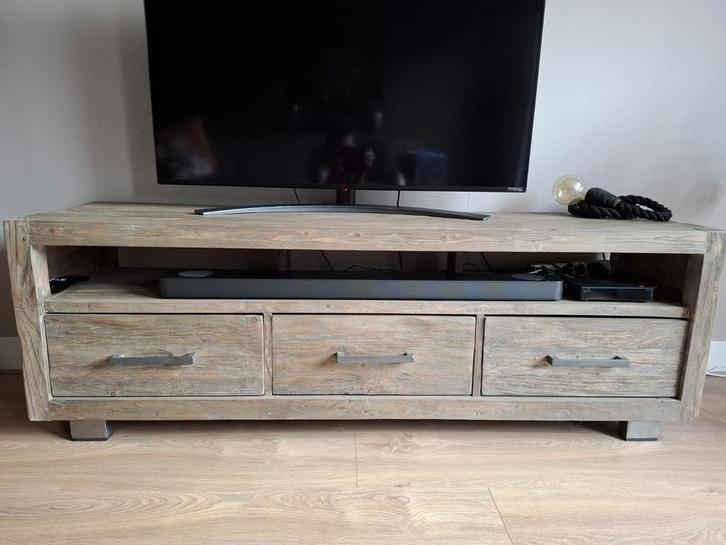 Robuust tv-meubel in supernette staat., Huis en Inrichting, Kasten | Televisiemeubels, Zo goed als nieuw, Minder dan 100 cm, 150 tot 200 cm