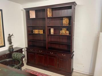 NU boekenkast kast chesterfield model Globe Wernicke €750,00 beschikbaar voor biedingen