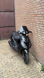 Zip 125cc, Fietsen en Brommers, Scooters | Piaggio, Ophalen, Tweetakt, Maximaal 45 km/u, Zip