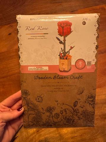 Rowood Red Rose Bouwpakket - Nieuw! beschikbaar voor biedingen