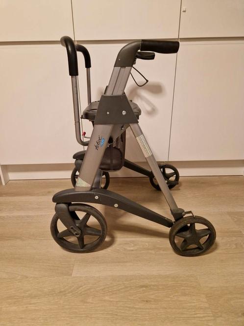 ANWB Active Access rollator + mandje,zitting en rugsteun €30, Diversen, Rollators, Gebruikt, Lichtgewicht, Ophalen