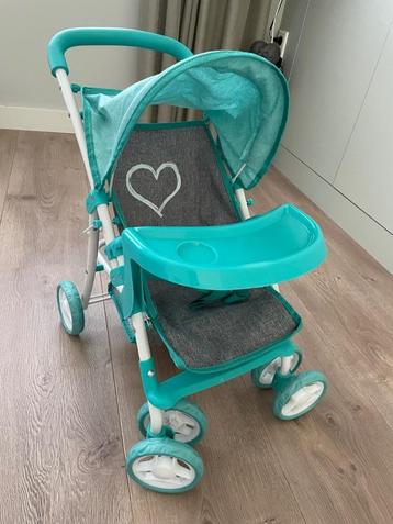 Poppenwagen beschikbaar voor biedingen