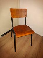Twee houten schoolstoelen, Huis en Inrichting, Ophalen, Vintage, retro, Twee, Bruin