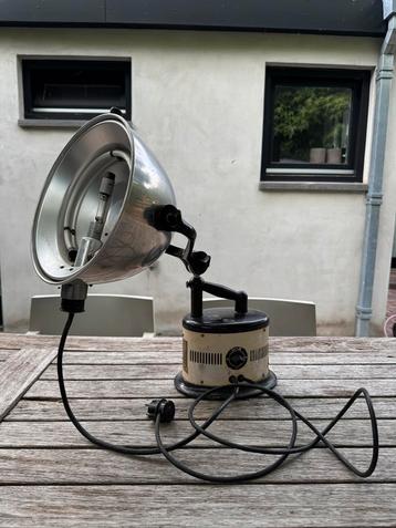 Vintage hoogte zon bruiningslamp beschikbaar voor biedingen