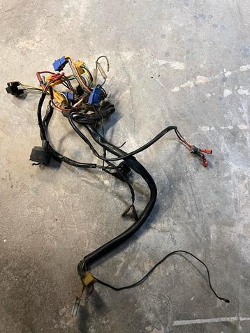 Suzuki GT 750 stuk kabelboom uit koplamp beschikbaar voor biedingen