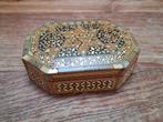 juwelen-kistje sierraden onderdelen sigaren hout houten kist, Ophalen of Verzenden, Gebruikt