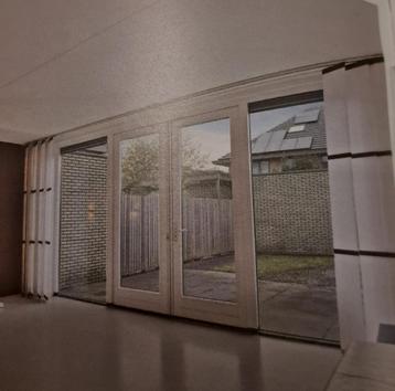 Verticale lamellen beschikbaar voor biedingen