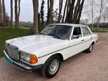 Mercedes-Benz 200 (W123) 200 beschikbaar voor biedingen