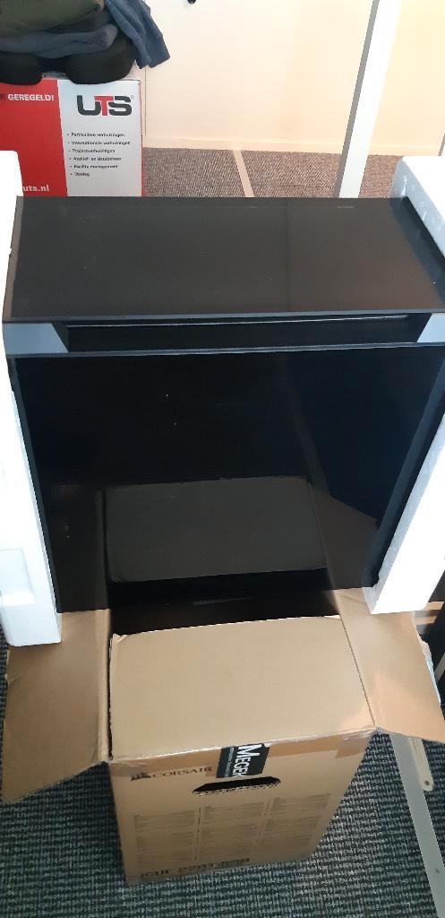 Gaming cage  (PC Kast), Computers en Software, Computerbehuizingen, Zo goed als nieuw, Verzenden