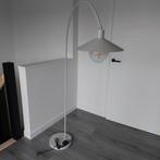 Vloerlamp Philou Beige - Karwei, Huis en Inrichting, Lampen | Vloerlampen, Ophalen, Zo goed als nieuw, Metaal, Modern