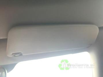 Zonneklep van een Saab 9-3 beschikbaar voor biedingen