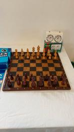 Nice old chess set and board and clock in nice  condition, Ophalen, Zo goed als nieuw
