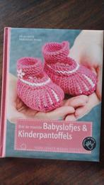 Brei de mooiste babyslofjes en kinderpantoffels, Ophalen of Verzenden, Zo goed als nieuw, Breien, Patroon of Boek