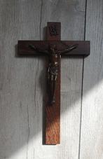 Crucifix (Jesus aan het Kruis), Ophalen