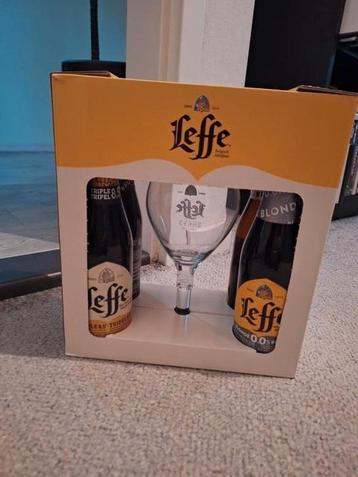 Leffe bierpakket. met glas.  beschikbaar voor biedingen