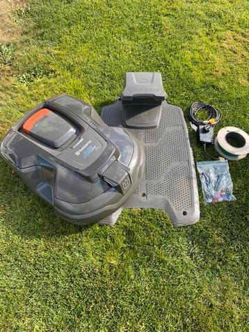 Husqvarna 310 robotmaaier beschikbaar voor biedingen