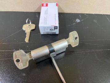 Dom Plura 333 Cilinders 30-30T SKG2 met Paniek functie NEW  beschikbaar voor biedingen