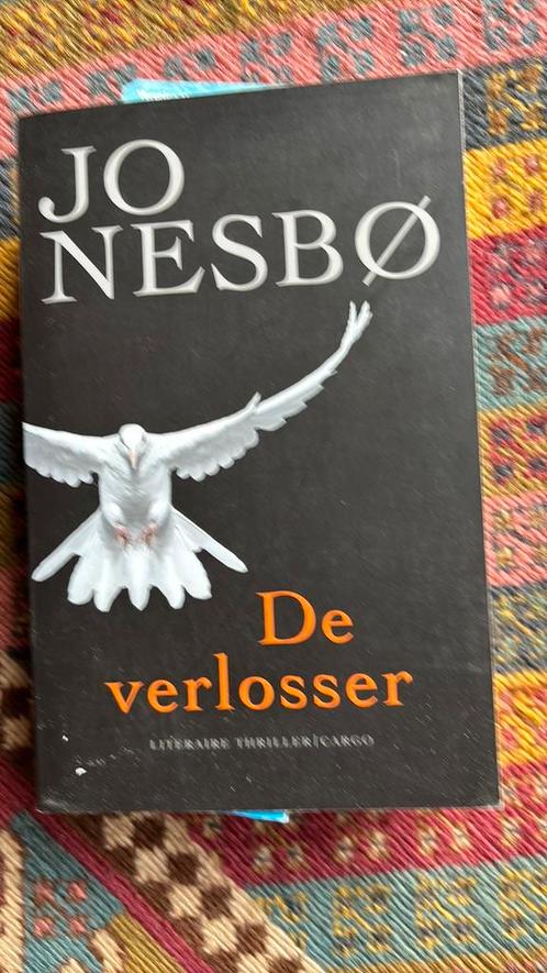 Nesbo - De verlosser, Boeken, Thrillers, Zo goed als nieuw, Nederland, Ophalen of Verzenden