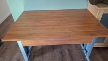 Bureau 120x80 cm. 