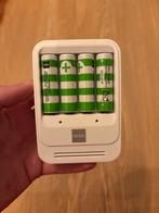 Hema AA Batterij Oplader + 4 Oplaadbare Batterijen, Ophalen of Verzenden, Gebruikt, Oplaadbaar