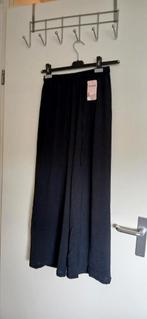 FASHION 🌸Nieuwe broek zwart mt.42, Kleding | Dames, Fashion, Zwart, Maat 42/44 (L), Nieuw