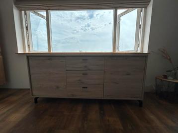 Dressoir - vergrijsd eiken - 81x180x50 cm beschikbaar voor biedingen