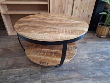 Salontafel rough magohout beschikbaar voor biedingen