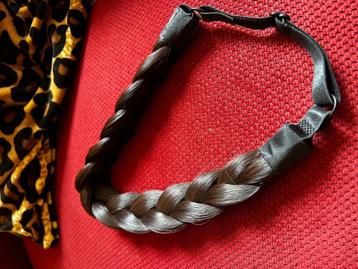 haarband bruine vlecht  beschikbaar voor biedingen