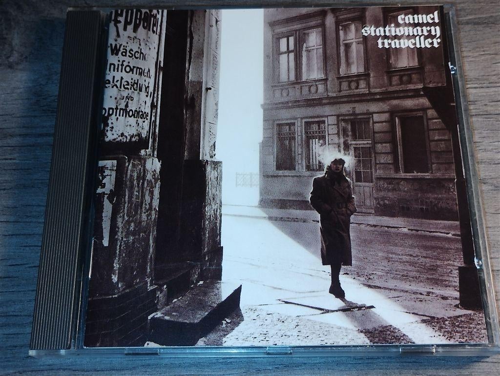 Camel - Stationary Traveller, Cd's en Dvd's, Cd's | Rock, Zo goed als nieuw, Poprock, Ophalen of Verzenden