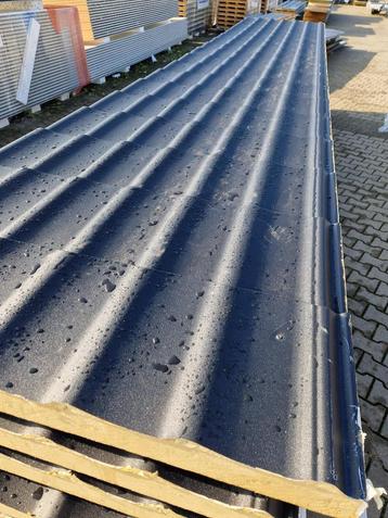 Geïsoleerde dakpanplaten grandem zwart 80 mm B-keuze 6300mm beschikbaar voor biedingen