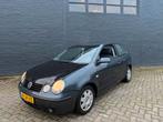 Volkswagen Polo 1.4 AUTOMAAT NWE APK 2002 3D Airco, Auto's, 74 pk, Blauw, Origineel Nederlands, 1000 kg