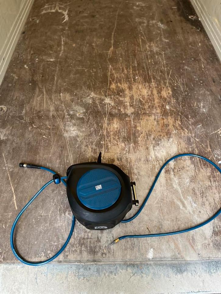 HBM Luchtslanghaspel - Gebruikt, Doe-het-zelf en Verbouw, Compressors, Gebruikt, 6 tot 10 bar, Minder dan 25 liter, Minder dan 200 liter/min