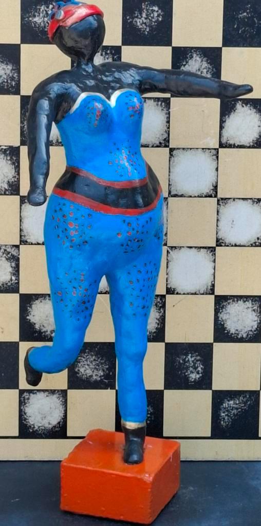 Beeldje Dikke Dame op sokkel.  53 cm., Verzamelen, Beelden en Beeldjes, Zo goed als nieuw, Mens, Ophalen