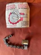 Vintage cassette cracker mini chain whip, Ophalen
