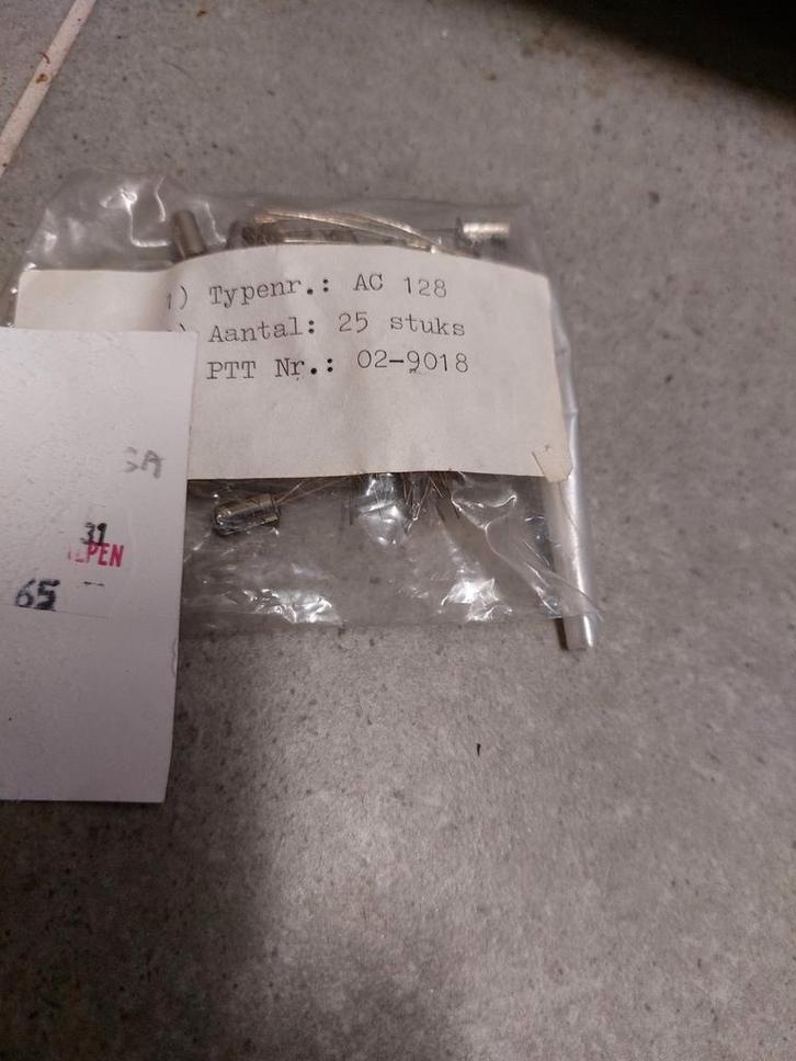 Transistor  AC128 AC 128 nos partij New old stock, Hobby en Vrije tijd, Elektronica-componenten, Nieuw, Ophalen of Verzenden